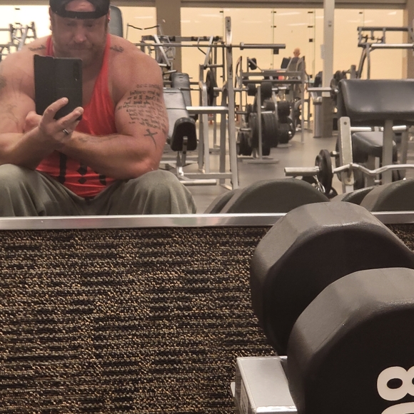 Meet your Posher, Jeremy - Picture 3 of 3